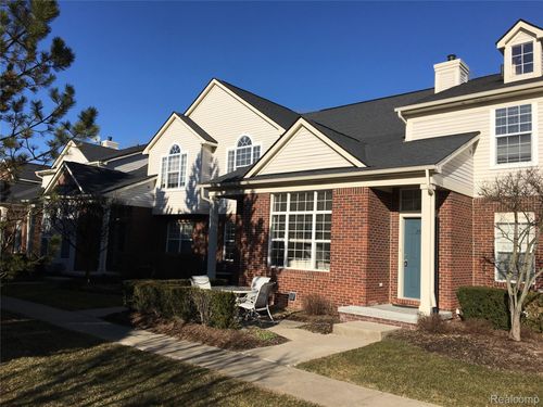 17203 Caitlin Cir, Commerce Twp, MI, 48390-5859 | Card Image