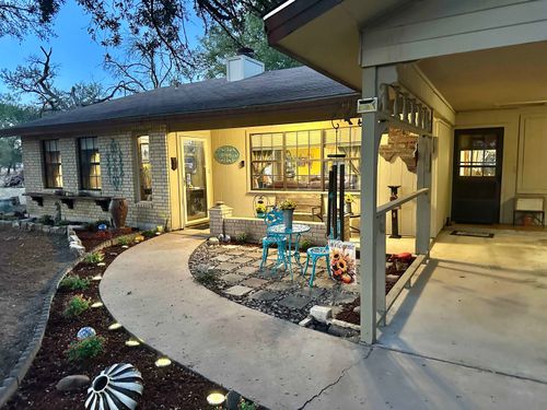 106 Redbird St, Highland Haven, TX, 78654-9762 | Card Image