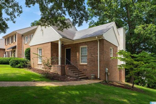 4662 Round Forest Dr, Birmingham, AL, 35213-1832 | Card Image