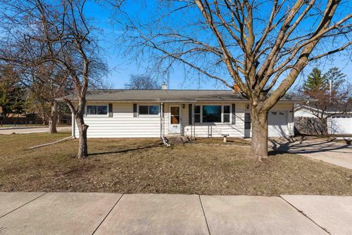 140 Friendship Street, North Fond Du Lac, WI, 54937 | Card Image