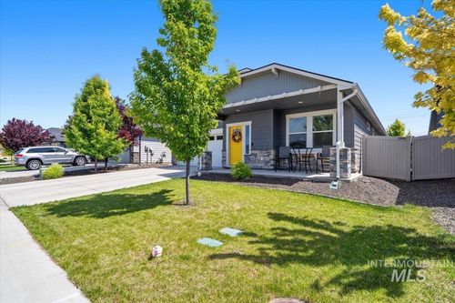 2301 W Skylar St, Nampa, ID, 83686-4959 | Card Image