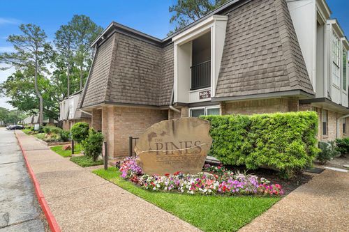 apt-83-12633 Memorial Dr, Houston, TX, 77024-4843 | Card Image