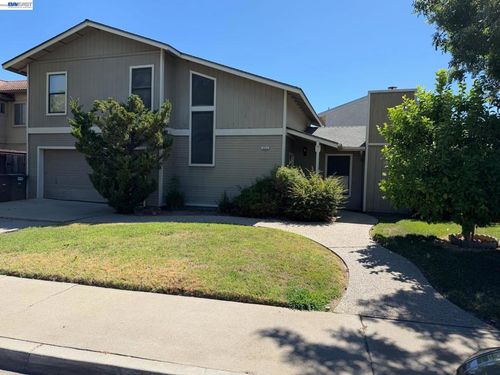 3532 Claremont Ave, Modesto, CA, 95356-2049 | Card Image