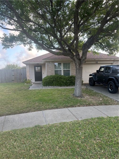 7909 Labrador Drive, Corpus Christi, TX, 78414 | Card Image