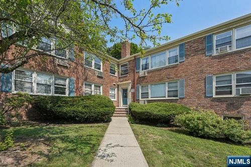 24 Hutton Ave, West Orange, NJ, 07052-4849 | Card Image