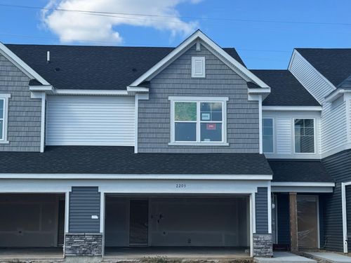 2203 Tyrone Dr, Shakopee, MN, 55379 | Card Image