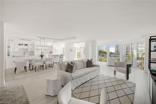 c605-4401 Gulf Shore Blvd N, NAPLES, FL, 34103-3450 | Card Image