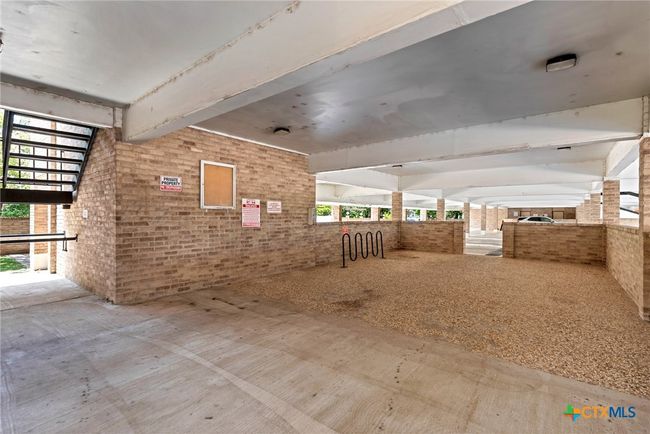 Entry to parking garage. | Image 19