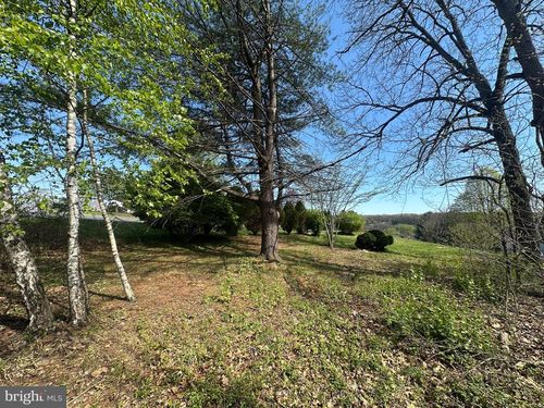 1037 Indian Drive, Auburn, PA, 17922 | Card Image