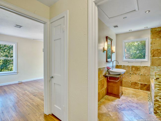 785 Burr Rd, House other with 4 bedrooms, 2 bathrooms and null parking in Terrell Hills TX | Image 21