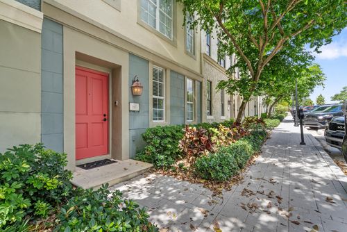 610 Fern St, West Palm Beach, FL, 33401-5712 | Card Image