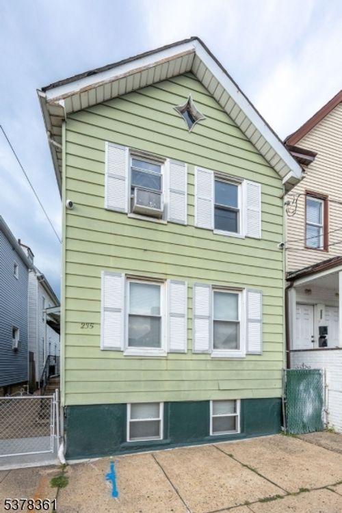 235 South St, Elizabeth, NJ, 07202-3807 | Card Image