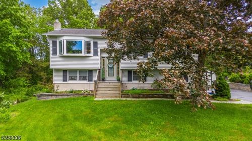 6 Gardenia Rd, Glenwood, NJ, 07418-1925 | Card Image