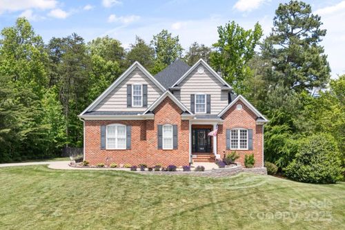 153 Canyon Rd, Mocksville, NC, 27028-4352 | Card Image