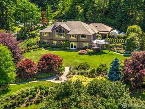 42520 Se 149th Pl, North Bend, WA, 98045-9041 | Card Image