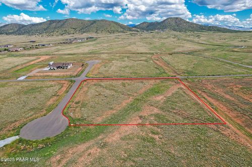9302 N Feather Trace Rd, Prescott Valley, AZ, 86315 | Card Image