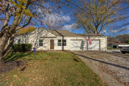 2547 Mogadore Road, Akron, OH, 44312 | Card Image