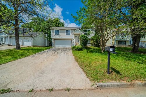 6082 Raintree Bnd, Lithonia, GA, 30058-7971 | Card Image