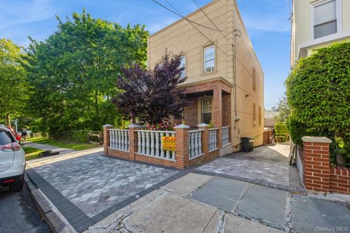 9 Hyatt Ave, Yonkers, NY, 10704-4310 | Card Image