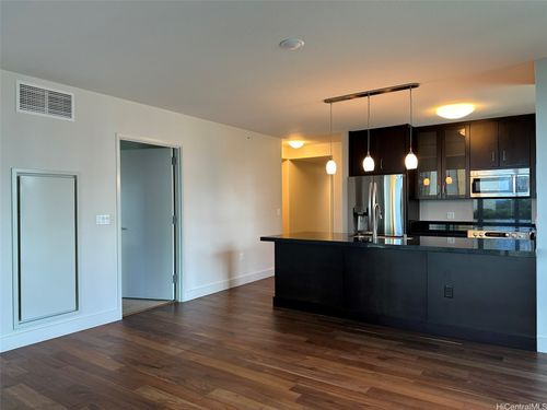 805-1189 Waimanu St, Honolulu, HI, 96814-4267 | Card Image