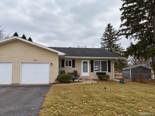 6939 Alma Ct, Saginaw, MI, 48603-2602 | Card Image
