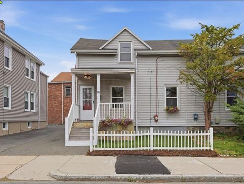 186 West St, Malden, MA, 02148-6508 | Card Image