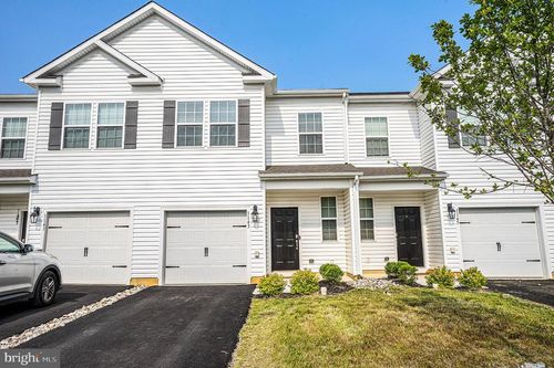 1143 Martin Rd, BREINIGSVILLE, PA, 18031-8734 | Card Image