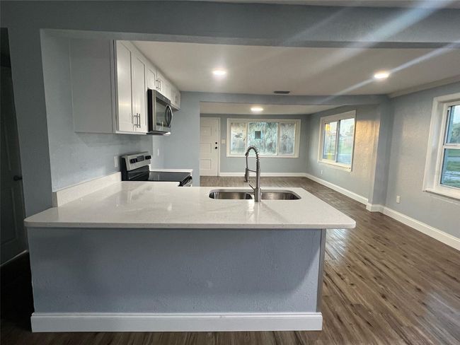 Kitchen | Image 8