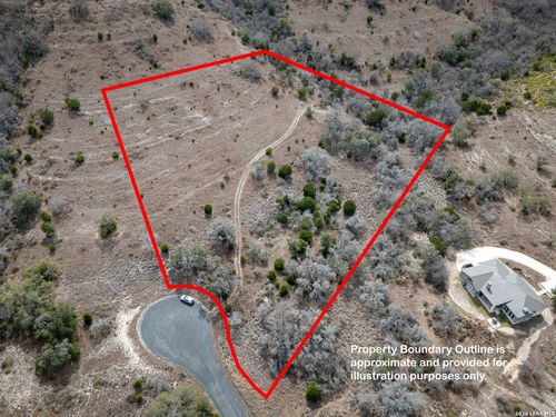 100 Stieler Valley Ln, Comfort, TX, 78013-5536 | Card Image