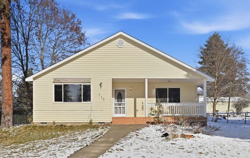 719 E B St, Deer Park, WA, 99006-5176 | Card Image