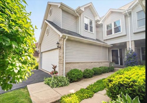 905 Thornwood Ct, St. Charles, IL, 60174-5016 | Card Image