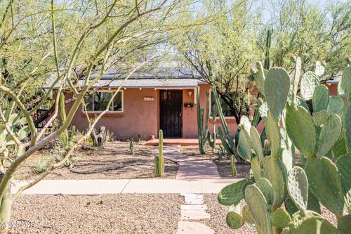 2733 E Beverly Dr, Tucson, AZ, 85716-5730 | Card Image