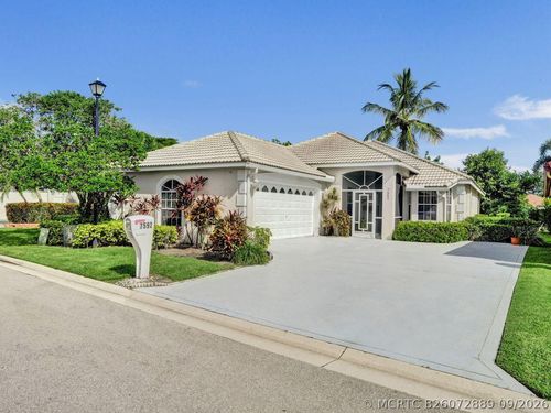7592 Ironbridge Cir, Delray Beach, FL, 33446-3379 | Card Image