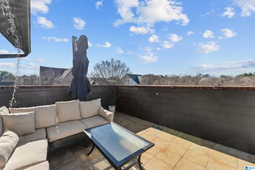 2082 Ross Park Way, HOOVER, AL, 35226-6339 | Card Image