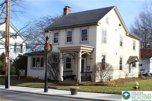 135 S Main St, COOPERSBURG, PA, 18036-1912 | Card Image