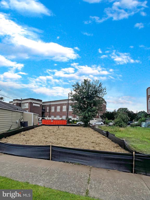 Land in FREDERICKSBURG 2