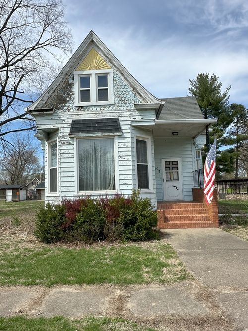 403 Richard St, Henry, IL, 61537-1232 | Card Image