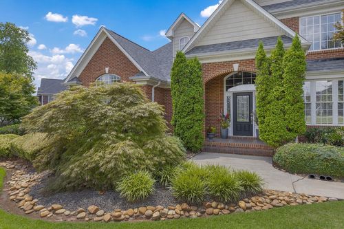 243 Heather Glen Dr, Boiling Springs, SC, 29316-5939 | Card Image