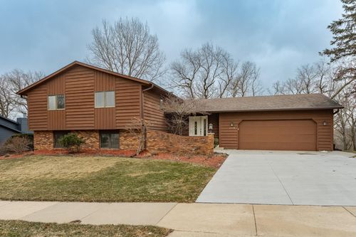 1718 22nd Avenue Ne, Rochester, MN, 55906 | Card Image