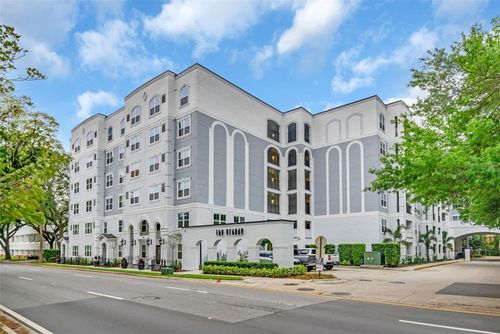 2006-300 E South St, ORLANDO, FL, 32801-3564 | Card Image