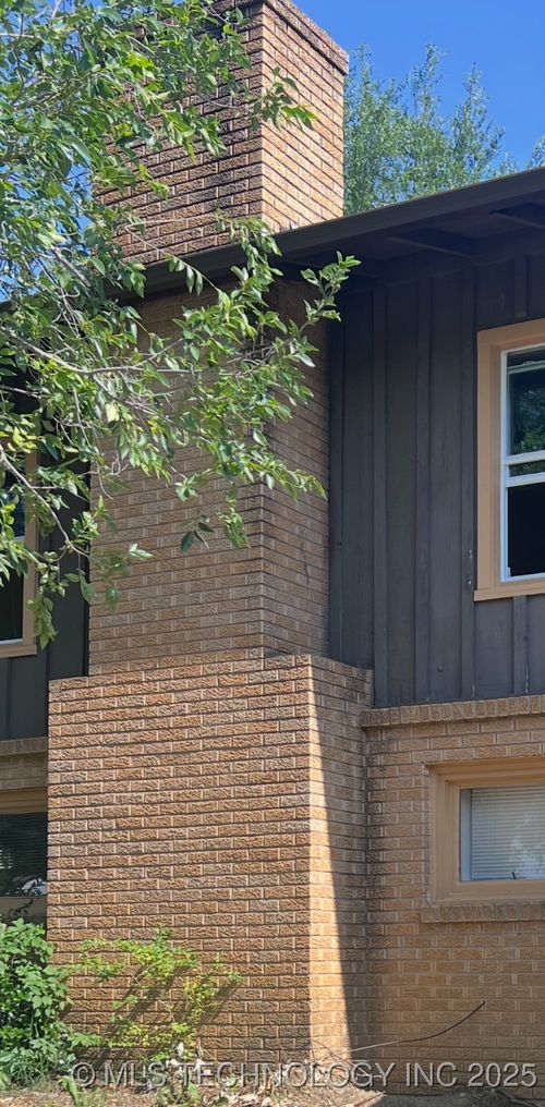 502 40th St, Tulsa, OK, 74106-1512 | Card Image