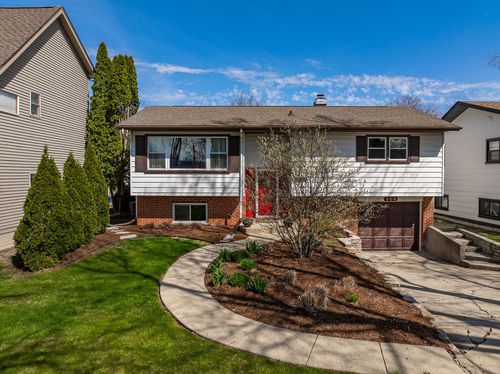 908 40th St, Downers Grove, IL, 60515-2155 | Card Image