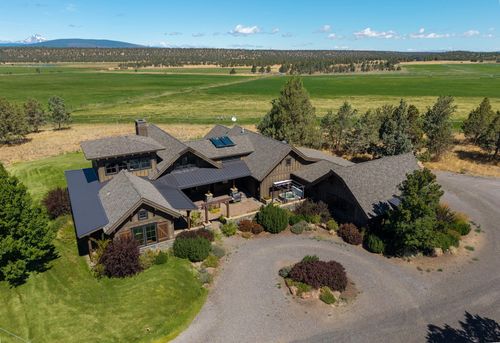 71285 Holmes Road, Sisters, OR, 97759 | Card Image