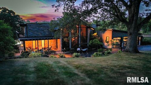 15558 E Kenabeck Trl, Cuba, IL, 61427-9345 | Card Image