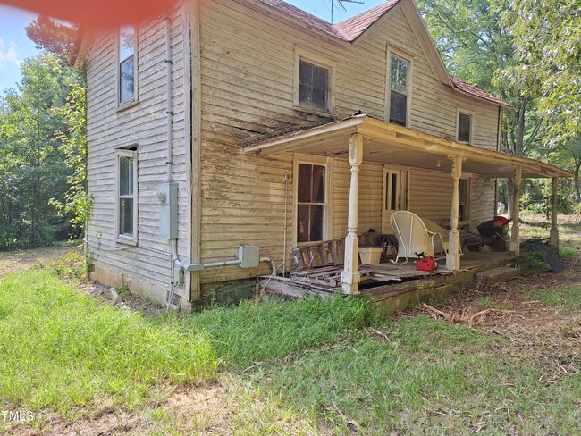 HOUSE FRONT AND PORCH AFTER CLEAN UP | Image 16