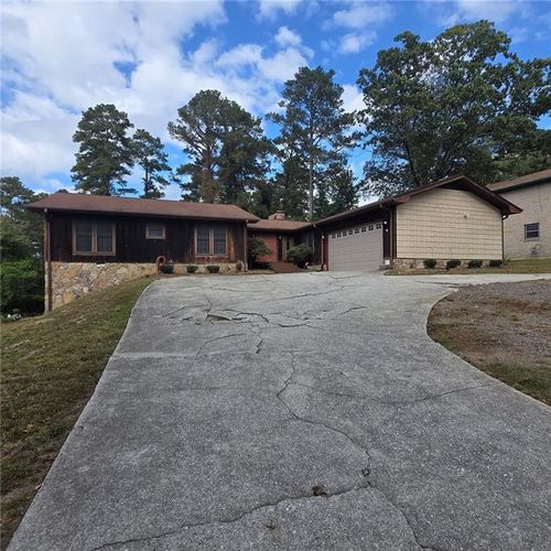 2504 Amalfi Dr, Conyers, GA, 30012-2956 | Card Image