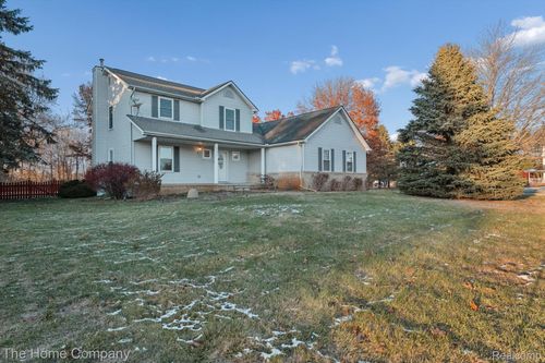 13477 Wingate Ln, Brighton, MI, 48116-8300 | Card Image