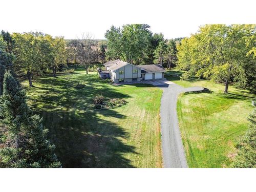 329 Glenmont Rd, River Falls, WI, 54022-8040 | Card Image