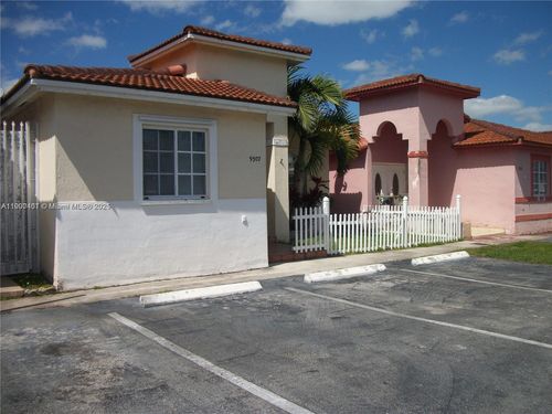 77-9307 Nw 121st St, Hialeah Gardens, FL, 33018-4219 | Card Image