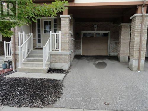 1084 Silk St, Pickering, ON, L1X0E8 | Card Image